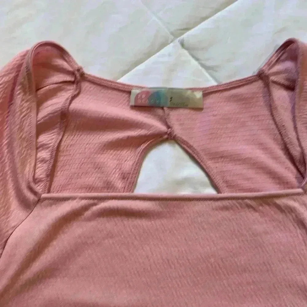 Free People Beach pink square neck long sleeve top size small open in back